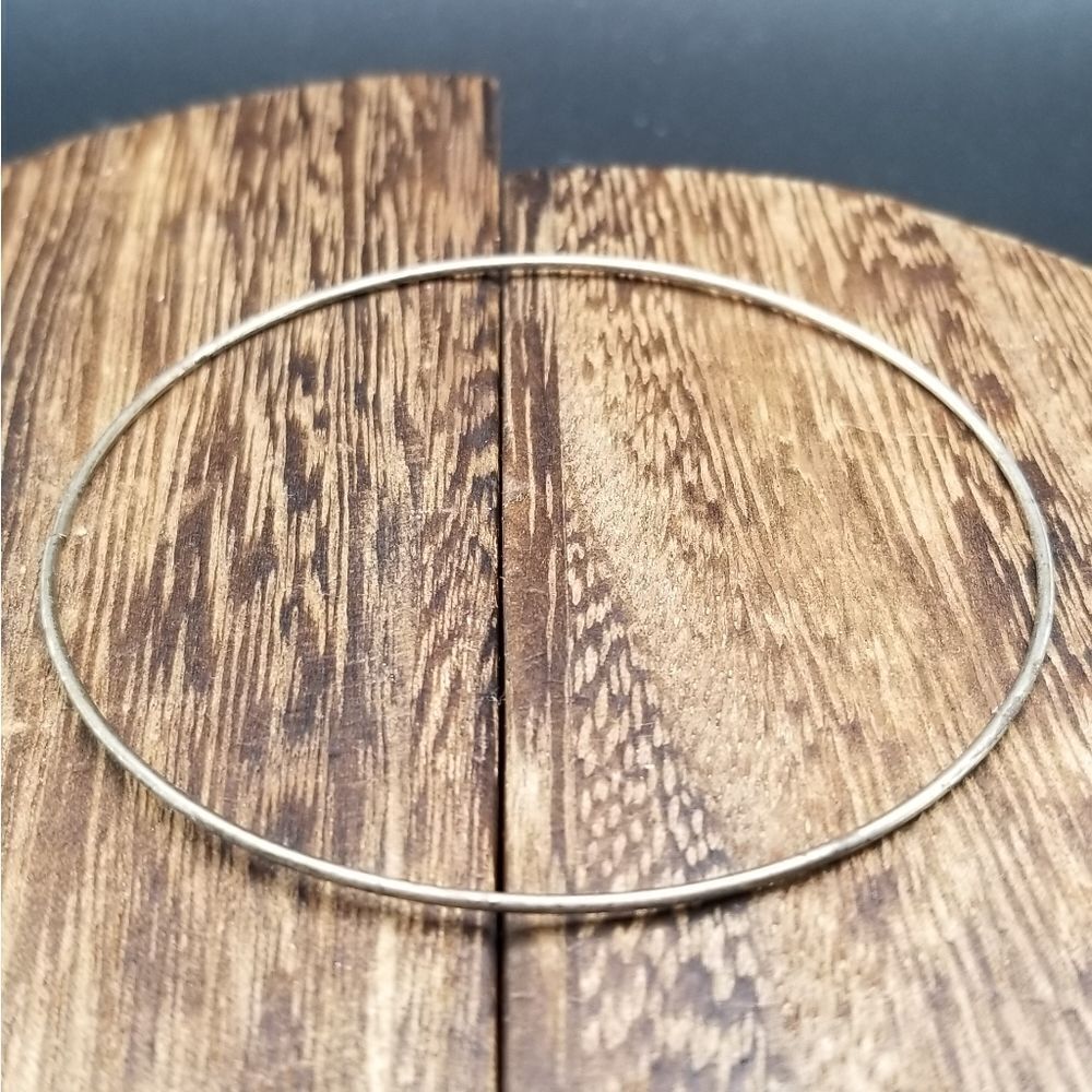 Simplistic Classy Silver Tone Rounded Bracelet B9… - image 4